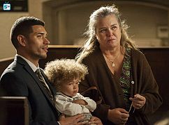 SMILF: 1x04 „Deep-Dish Pizza and a Shot of Holy Water” - zdjęcia promocyjne