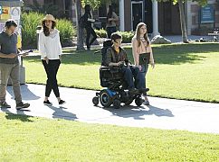 Speechless: 2x08 „B-I--BIKINI U-N--UNIVERSITY” - zdjęcia promocyjne