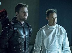 The Flash: 4x08 „Crisis on Earth X, Part 3” - zdjęcia promocyjne