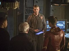 The Flash: 4x08 „Crisis on Earth X, Part 3” - zdjęcia promocyjne