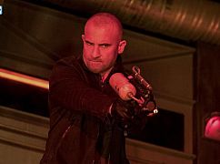 Arrow: 6x08 „Crisis on Earth X, Part 2” - zdjęcia promocyjne