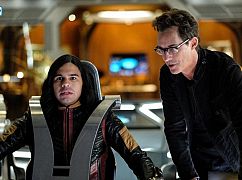 DC’s Legends of Tomorrow: 3x08 „Crisis on Earth X, Part 4” - zdjęcia promocyjne