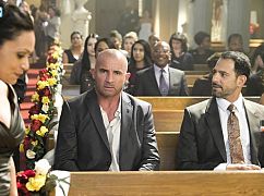 Supergirl: 3x08 „Crisis on Earth X, Part 1” - zdjęcia promocyjne