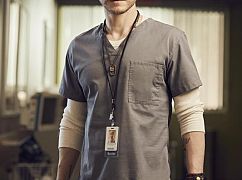 Zdjęcia promocyjne obsady 1 sezonu serialu „The Resident”