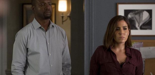 Klip z 3 sezonu „Blindspot”: Reade i Zapata są naprawdę blisko w czasie misji
