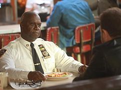 Brooklyn Nine-Nine: 5x11 „The Favor” - zdjęcia promocyjne
