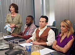 Great News: 2x08 „Sensitivity Training” - zdjęcia promocyjne