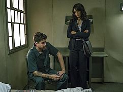 Uprowadzona: 2x01 „Survival, Evasion, Resistance, And Escape” - zdjęcia promocyjne