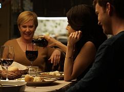 Beyond: 2x02 „Cheers, Bitch” - zdjęcia promocyjne