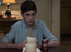 Speechless: 2x11 „N-E--NEW Y--YEAR'S E-- EVE” - zdjęcia promocyjne