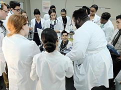 The Resident: 1x02 „Independence Day” - zdjęcia promocyjne
