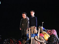 Cioteczka Mick: 2x13 „The Dump” - zdjęcia promocyjne