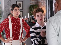 Cioteczka Mick: 2x13 „The Dump” - zdjęcia promocyjne