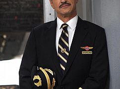 LA to Vegas: 1x03 „Two & A Half Pilots” - zdjęcia promocyjne