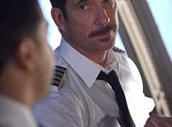 LA to Vegas: 1x04 „Affair” - zdjęcia promocyjne