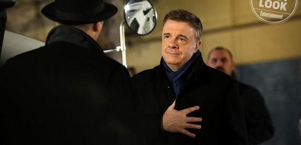 Pierwsze spojrzenie na 100. odcinek „Czarnej listy”: Nathan Lane ściera się z Redem