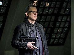 Arrow: 6x10 „Divided” - zdjęcia promocyjne
