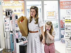 Young Sheldon: 1x12 „A Computer, a Plastic Pony, and a Case of Beer” - zdjęcia promocyjne