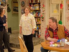 Zdjęcia promocyjne 10 sezonu serialu „Roseanne”