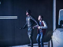 Arrow: 6x11 „We Fall” - zdjęcia promocyjne
