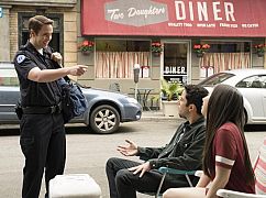 Alone Together: 1x04 „Pop Up” - zdjęcia promocyjne