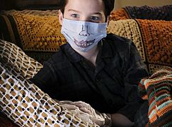 Young Sheldon: 1x13 „A Sneeze, Detention, and Sissy Spacek” - zdjęcia promocyjne
